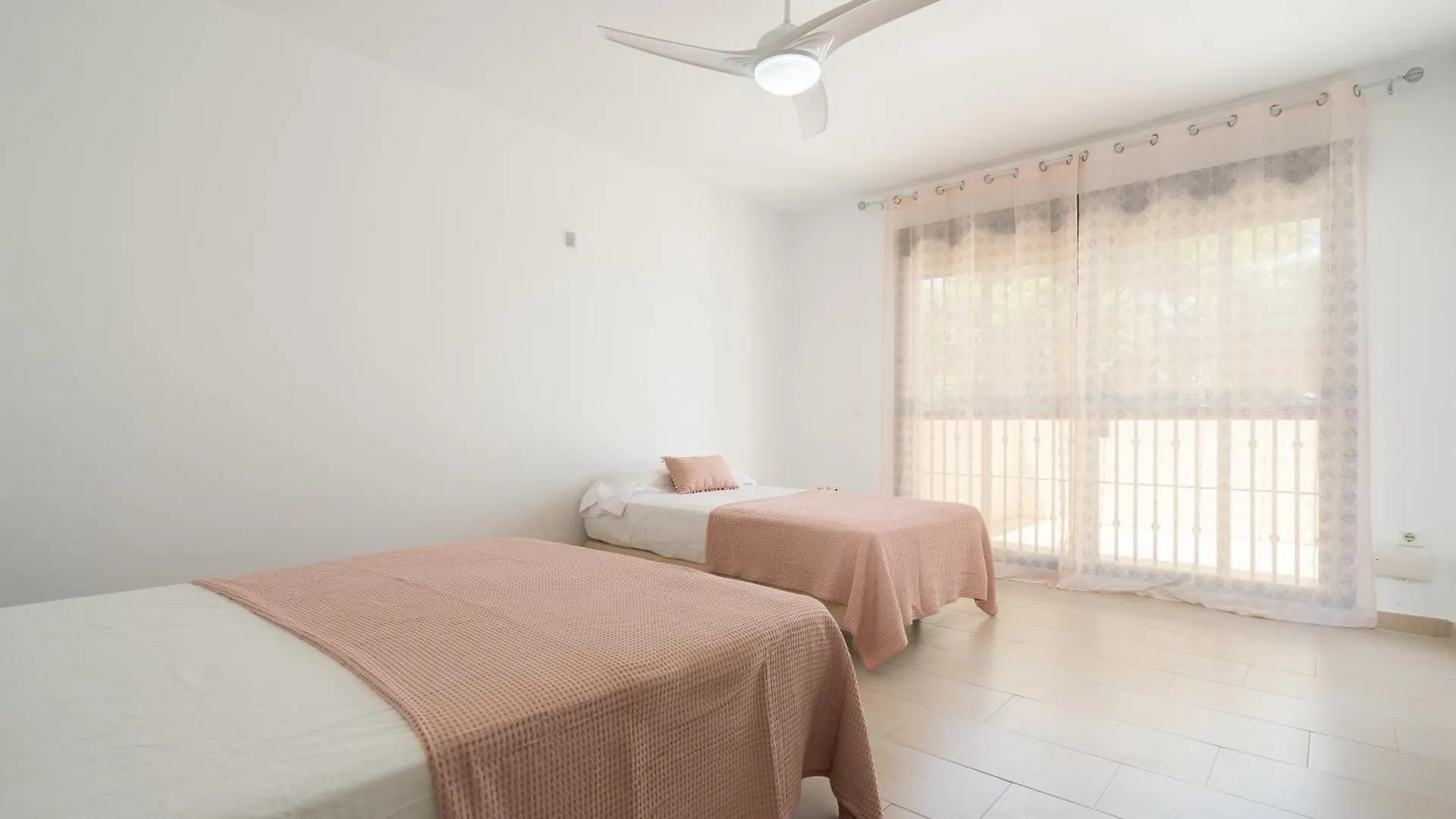 Apartment Chalet - Montes De Oca El Puerto de Santa Maria Spain